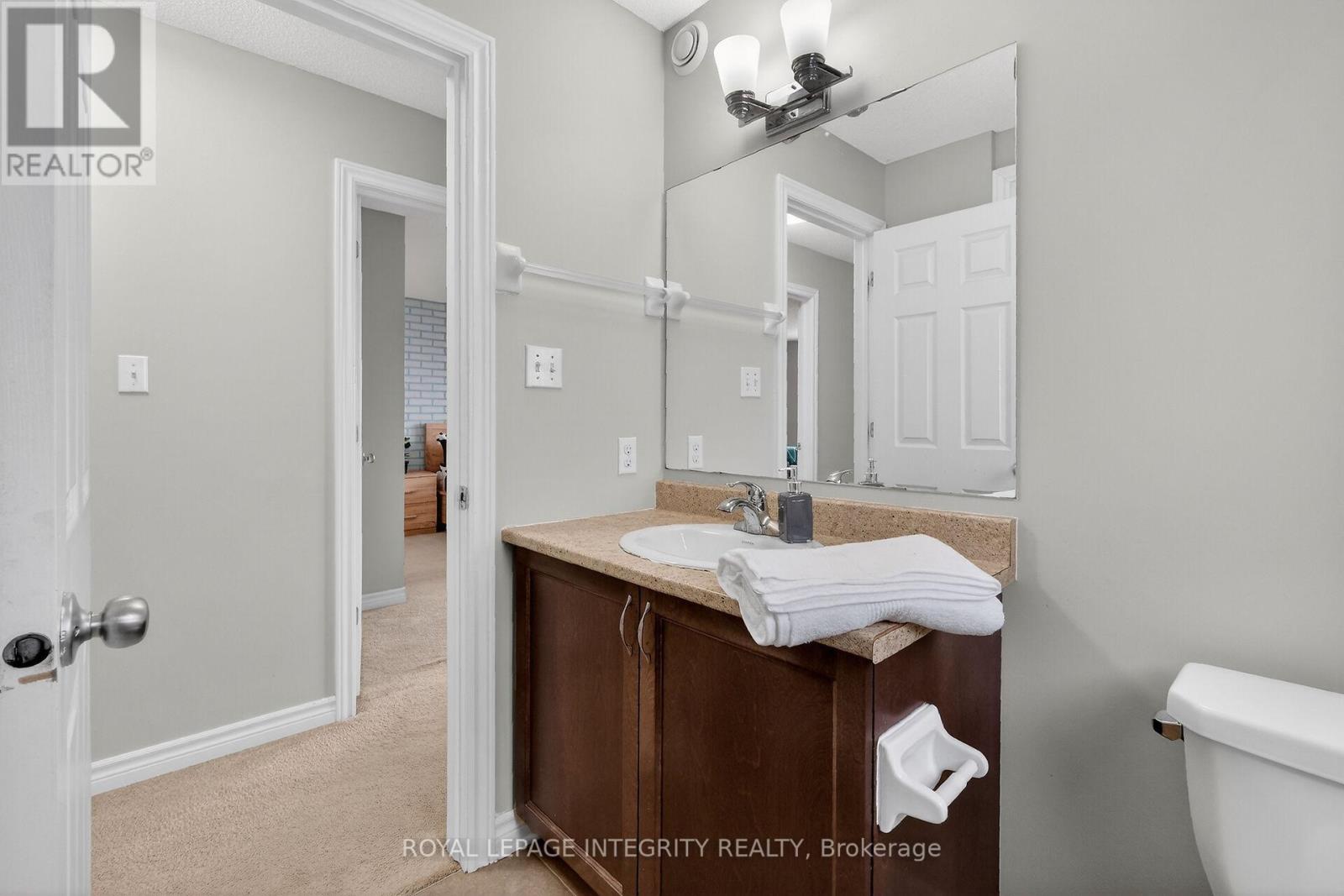 281 STERLING AVENUE - 40