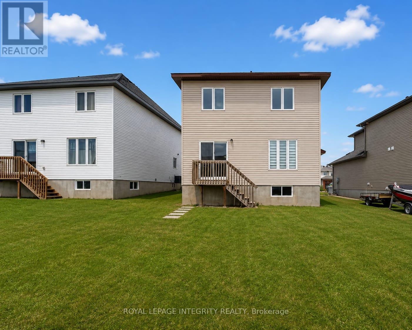 281 STERLING AVENUE - 43