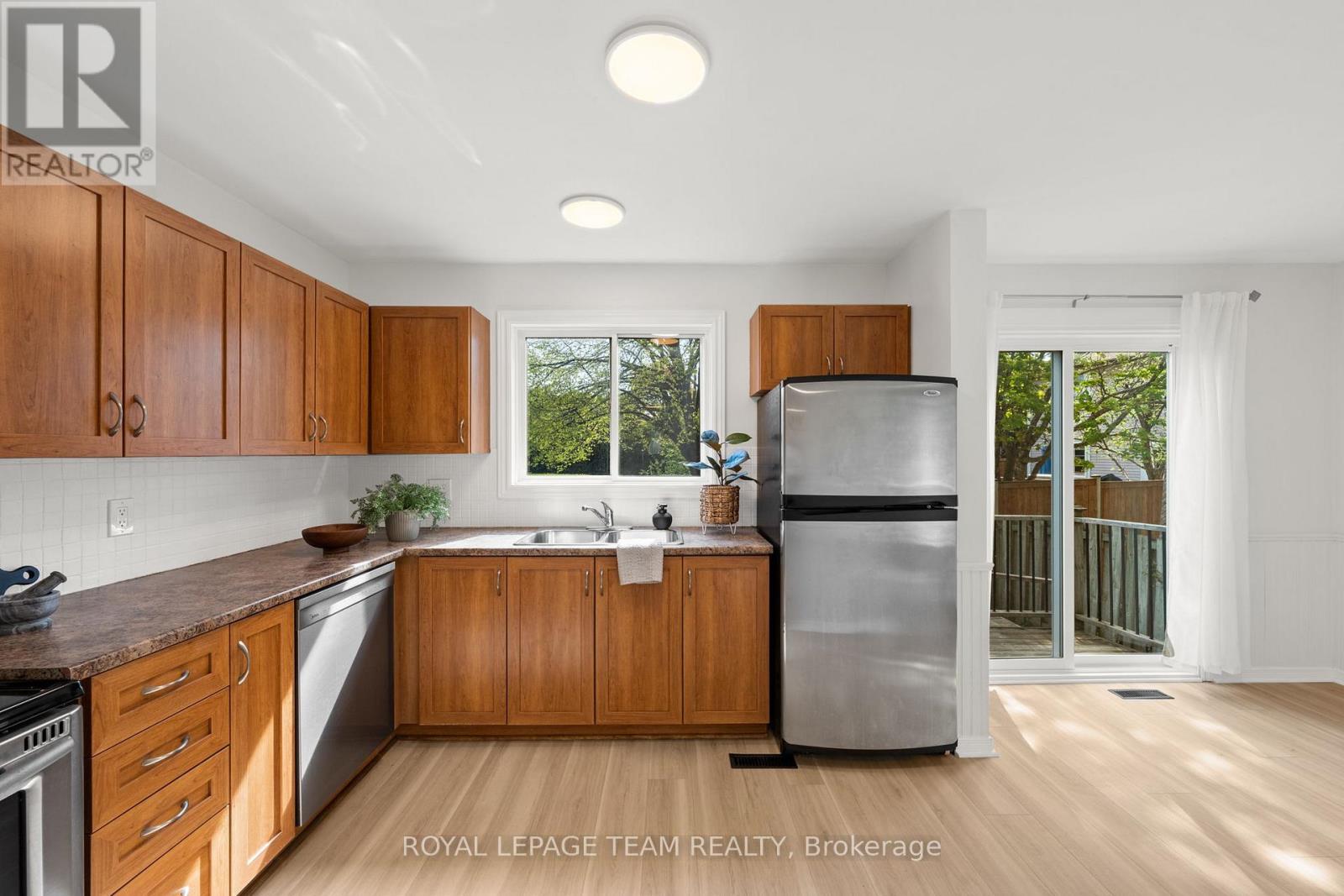 93 HEWITT WAY - 15