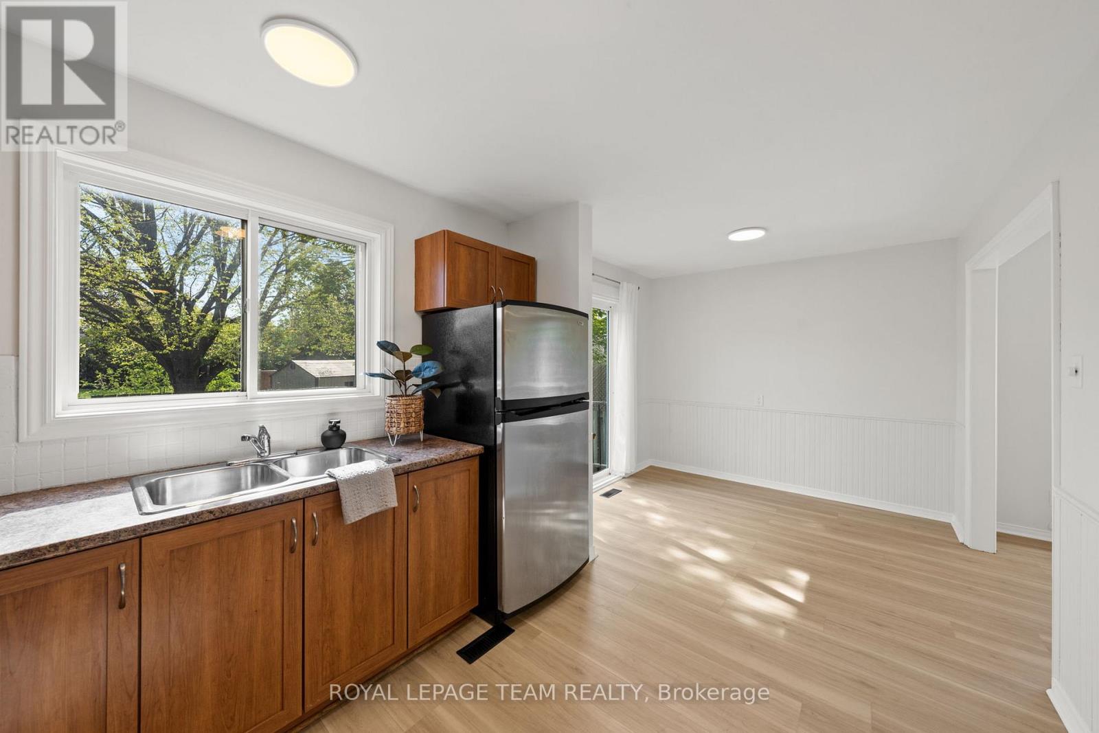 93 HEWITT WAY - 16