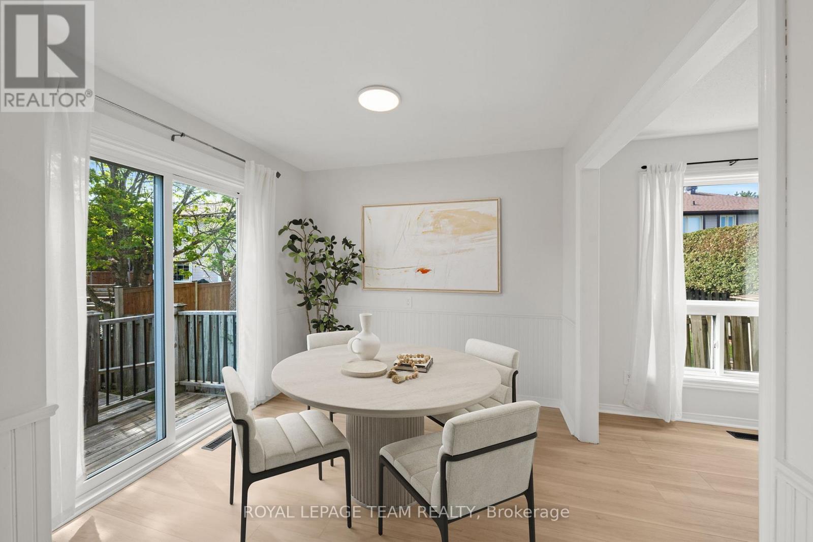 93 HEWITT WAY - 17