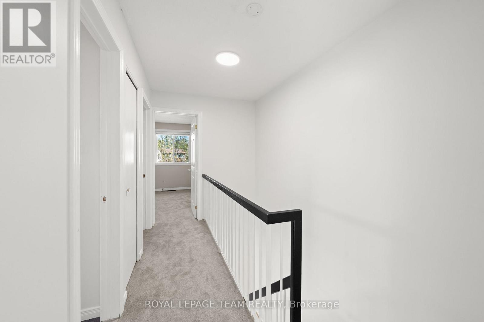 93 HEWITT WAY - 25