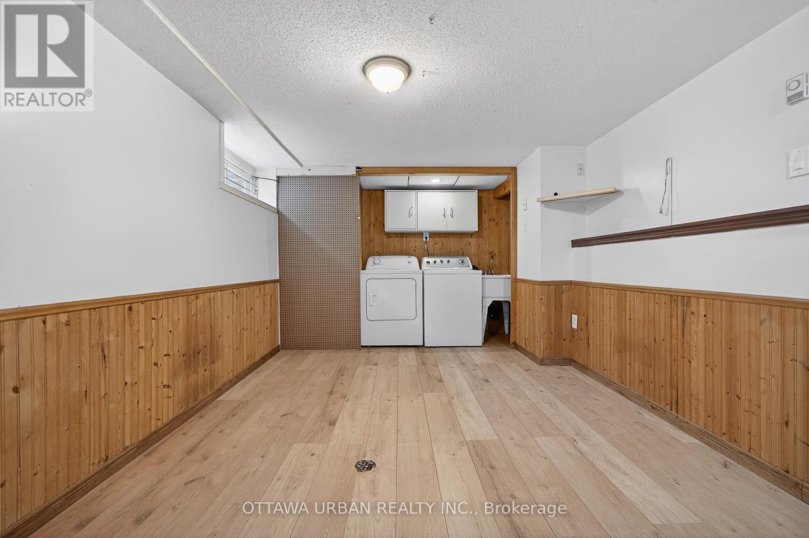 46 REANEY COURT - 44