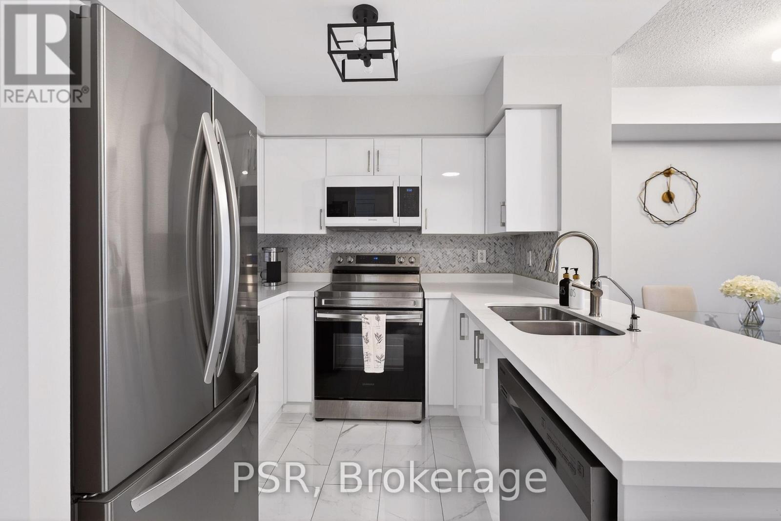 #2601 4978 YONGE STREET N - 2
