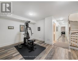 2460a Bayview Avenue, Toronto, ON M2L0A3 Photo 13