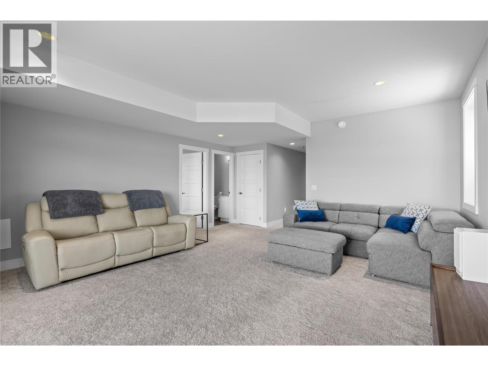 1652 Tower Ranch Drive, Kelowna