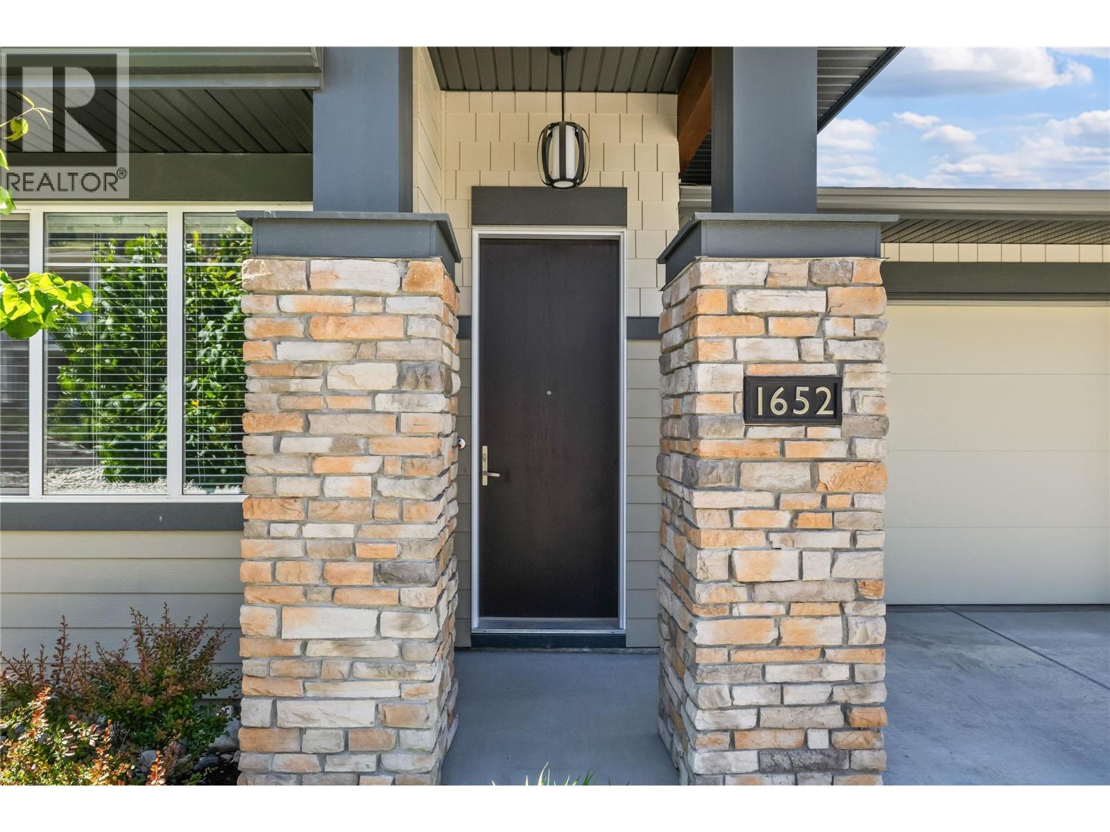 1652 Tower Ranch Drive, Kelowna