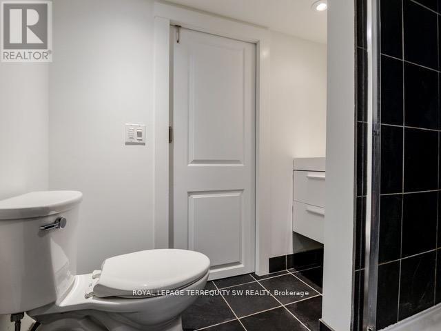 105 BARKER AVENUE - 32