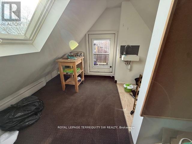 105 BARKER AVENUE - 45