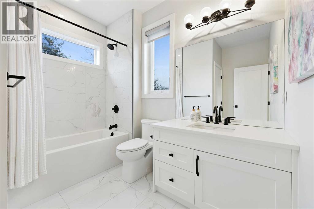 4929 20 Street SW - 24