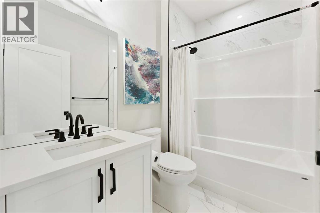 4929 20 Street SW - 41