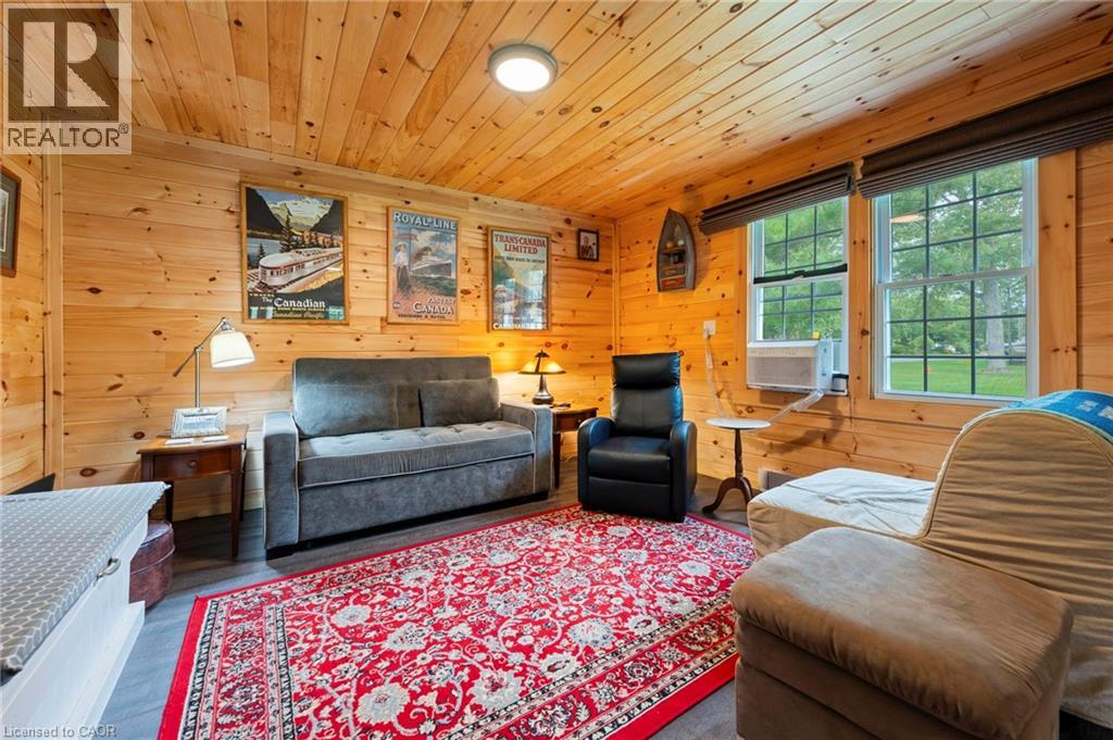 10 RIDGEWOOD DRIVE - 16