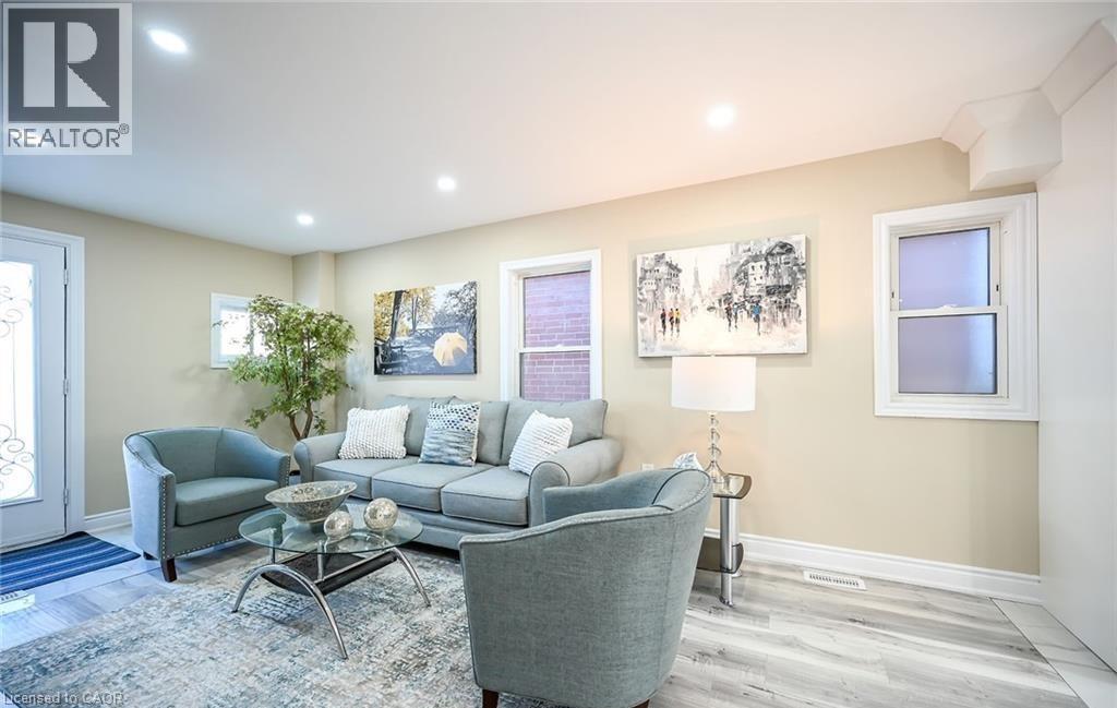 1210 DUNSMURE Road Unit# Upper, Hamilton, Ontario, L8H1L4 — Photo 13