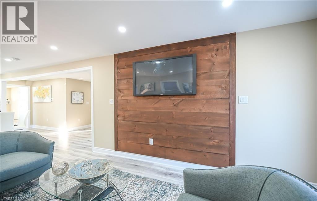 1210 DUNSMURE Road Unit# Upper, Hamilton, Ontario, L8H1L4 — Photo 3