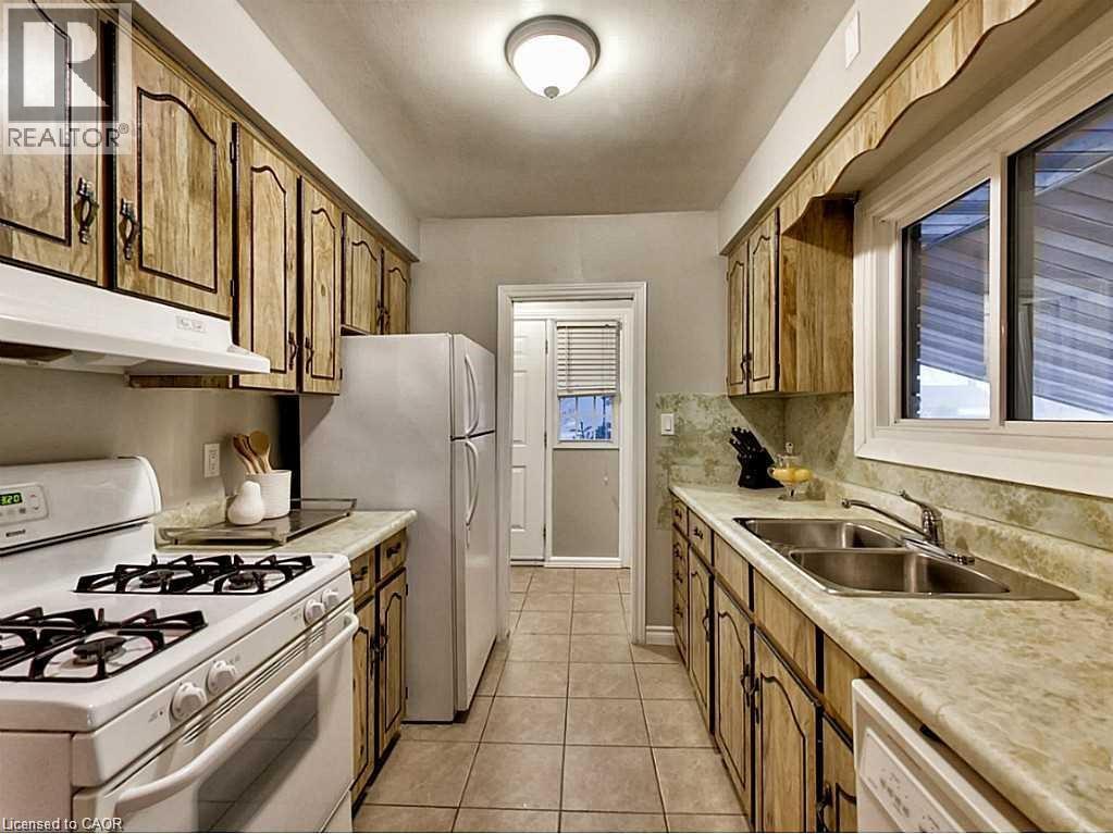96 MANNING Avenue, Hamilton, Ontario, L9A3E9 — Photo 22