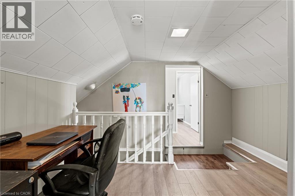 205 MITCHELL Street - 20