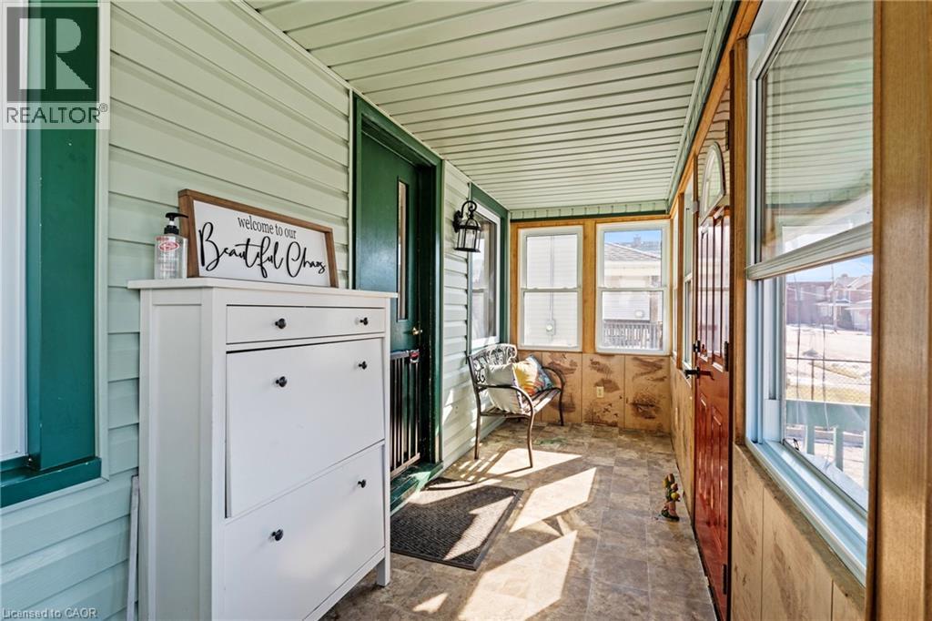 205 MITCHELL Street - 6