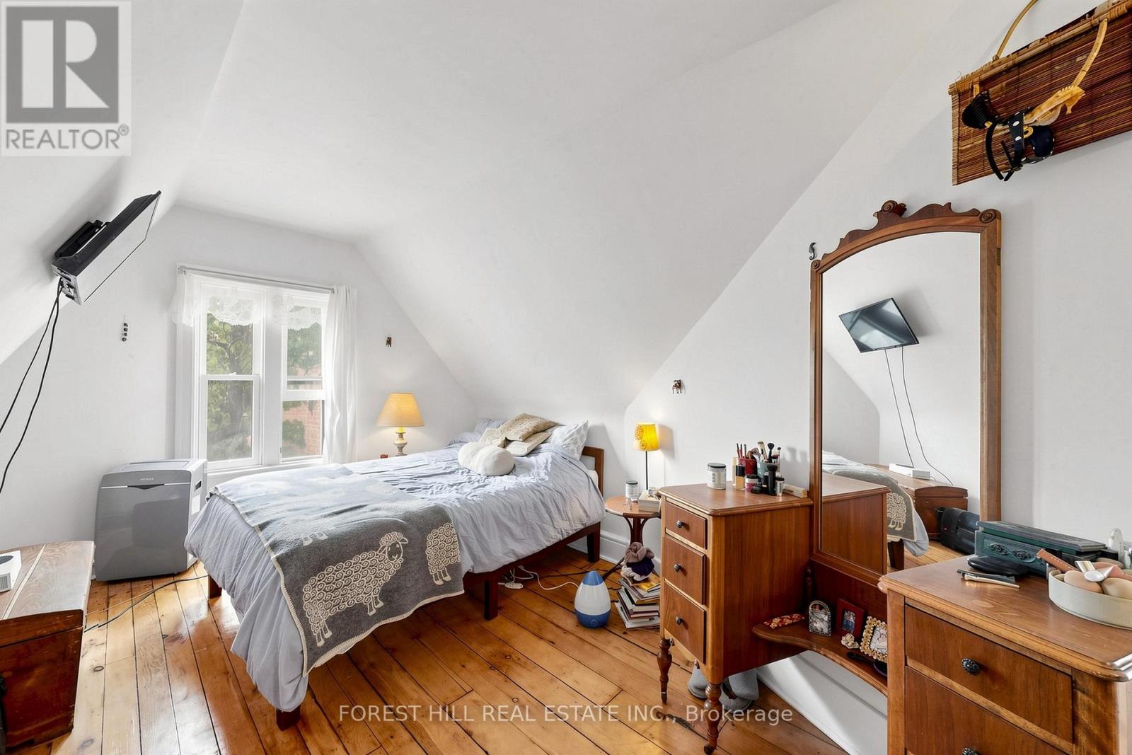 58 NASSAU STREET - 30