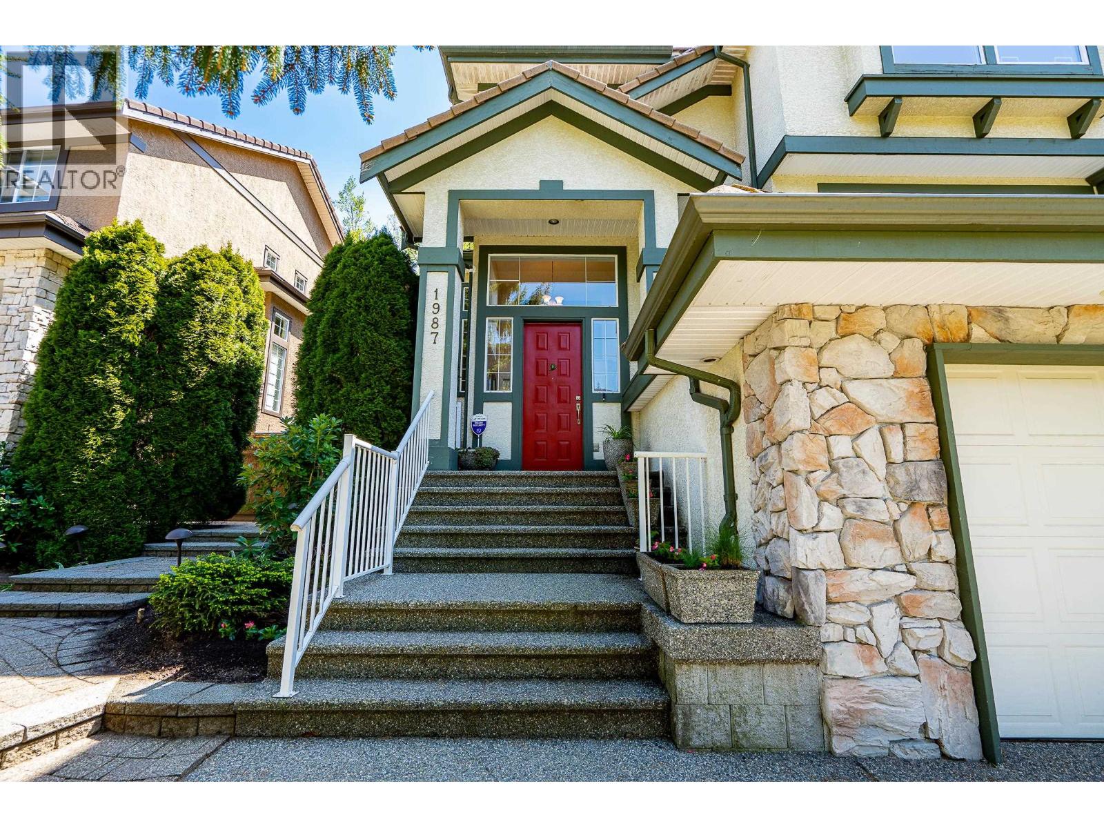 1987 PARKWAY BOULEVARD, Coquitlam