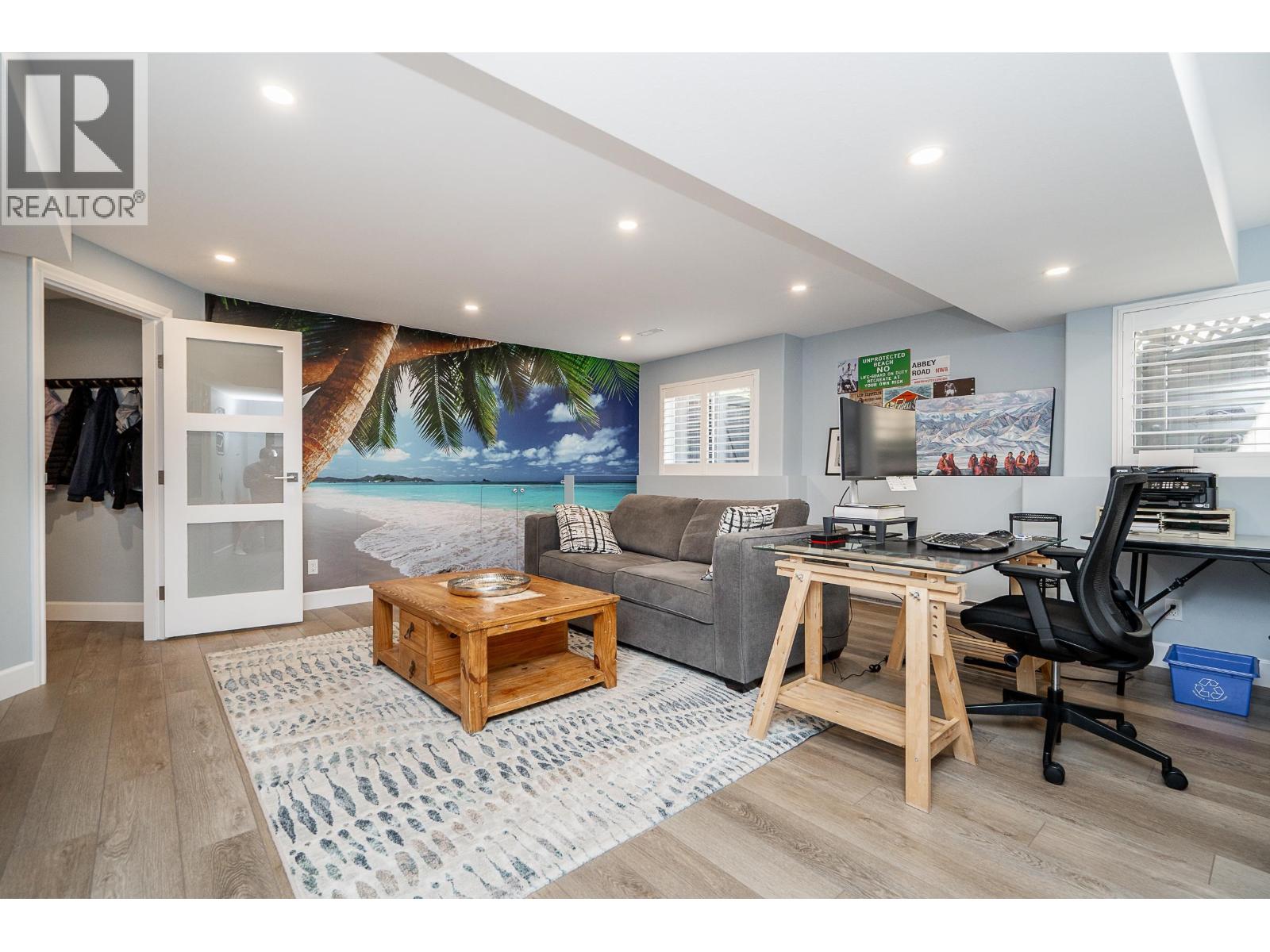1987 PARKWAY BOULEVARD, Coquitlam