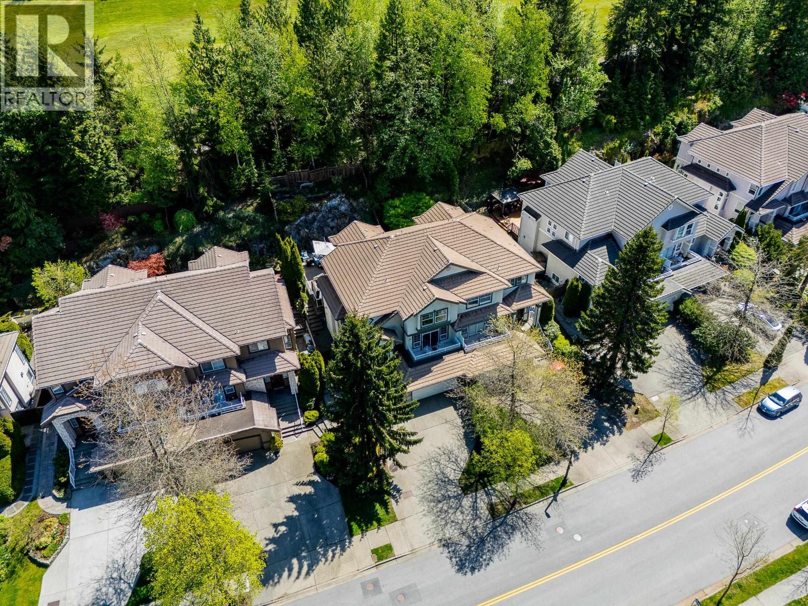 1987 PARKWAY BOULEVARD, Coquitlam