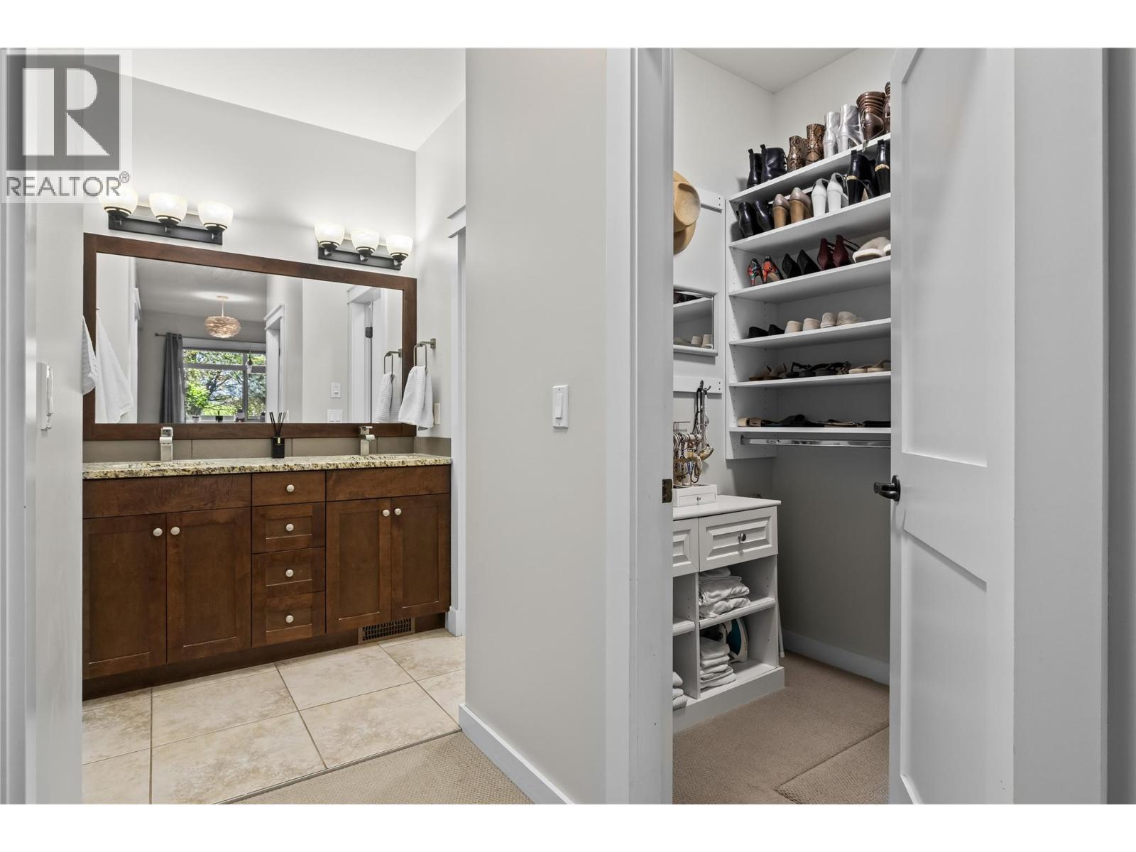 #114 511 Yates Road - 23