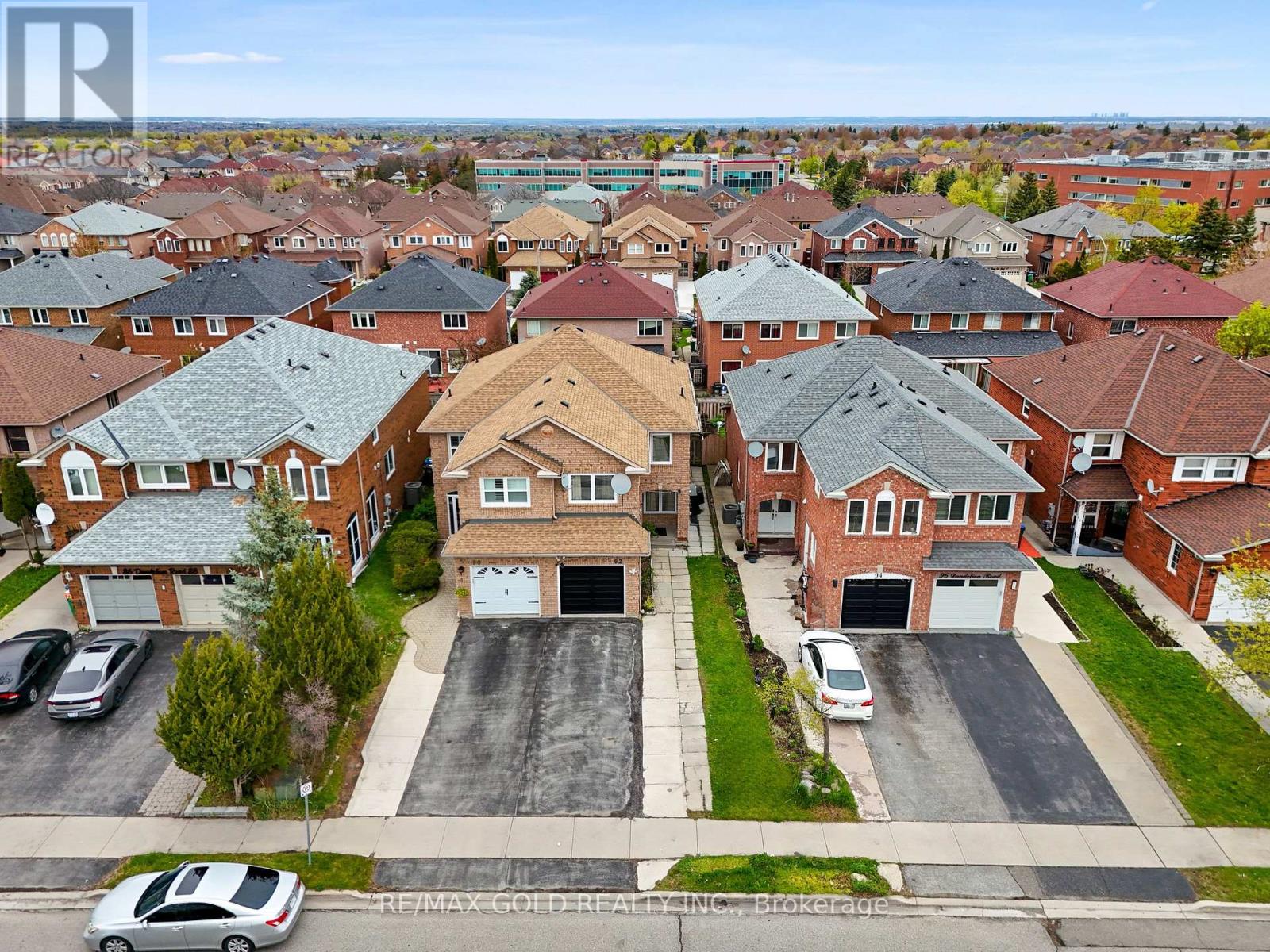 92 DANDELION ROAD - 44