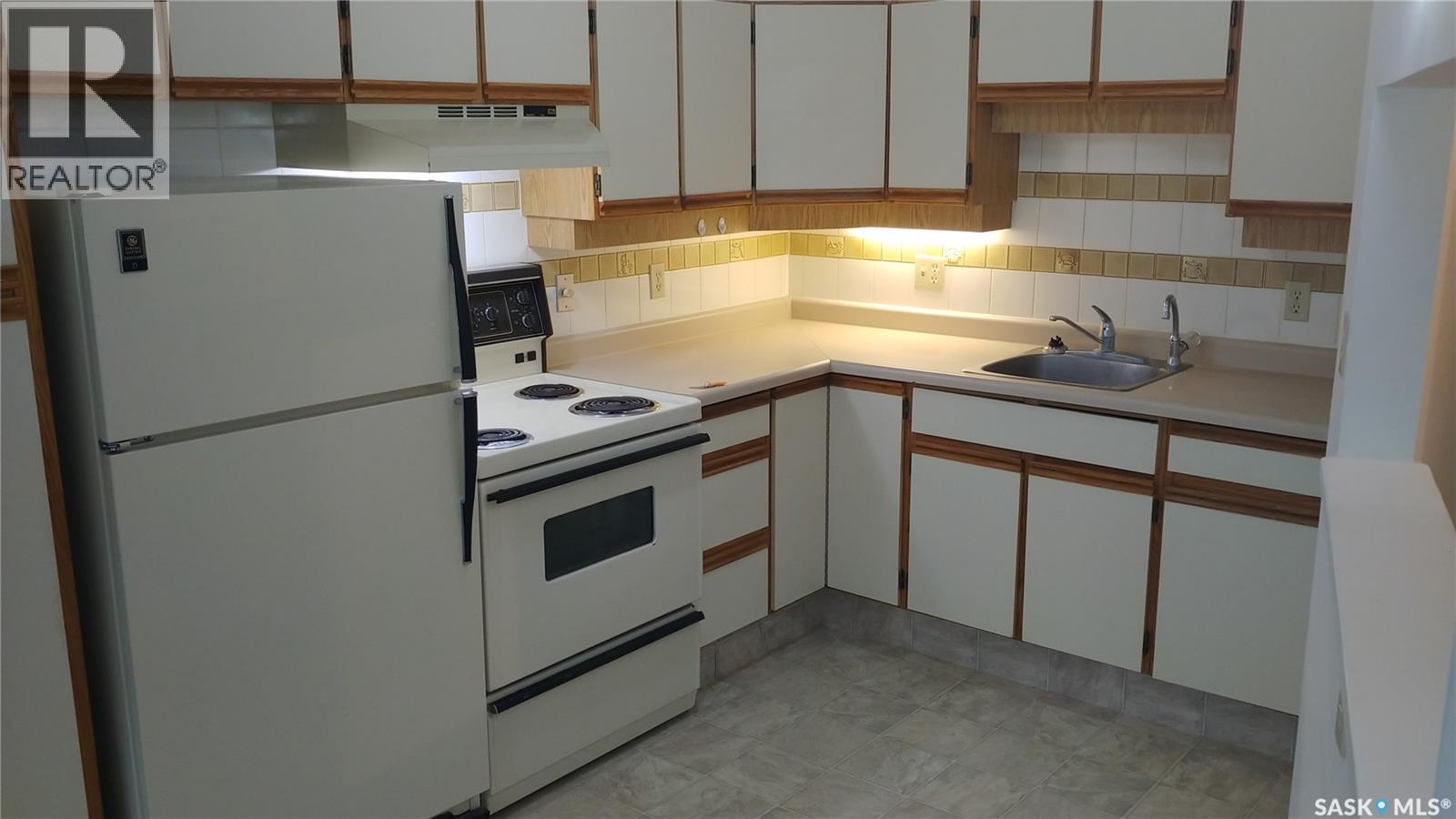 10 Pearl AVENUE - 7