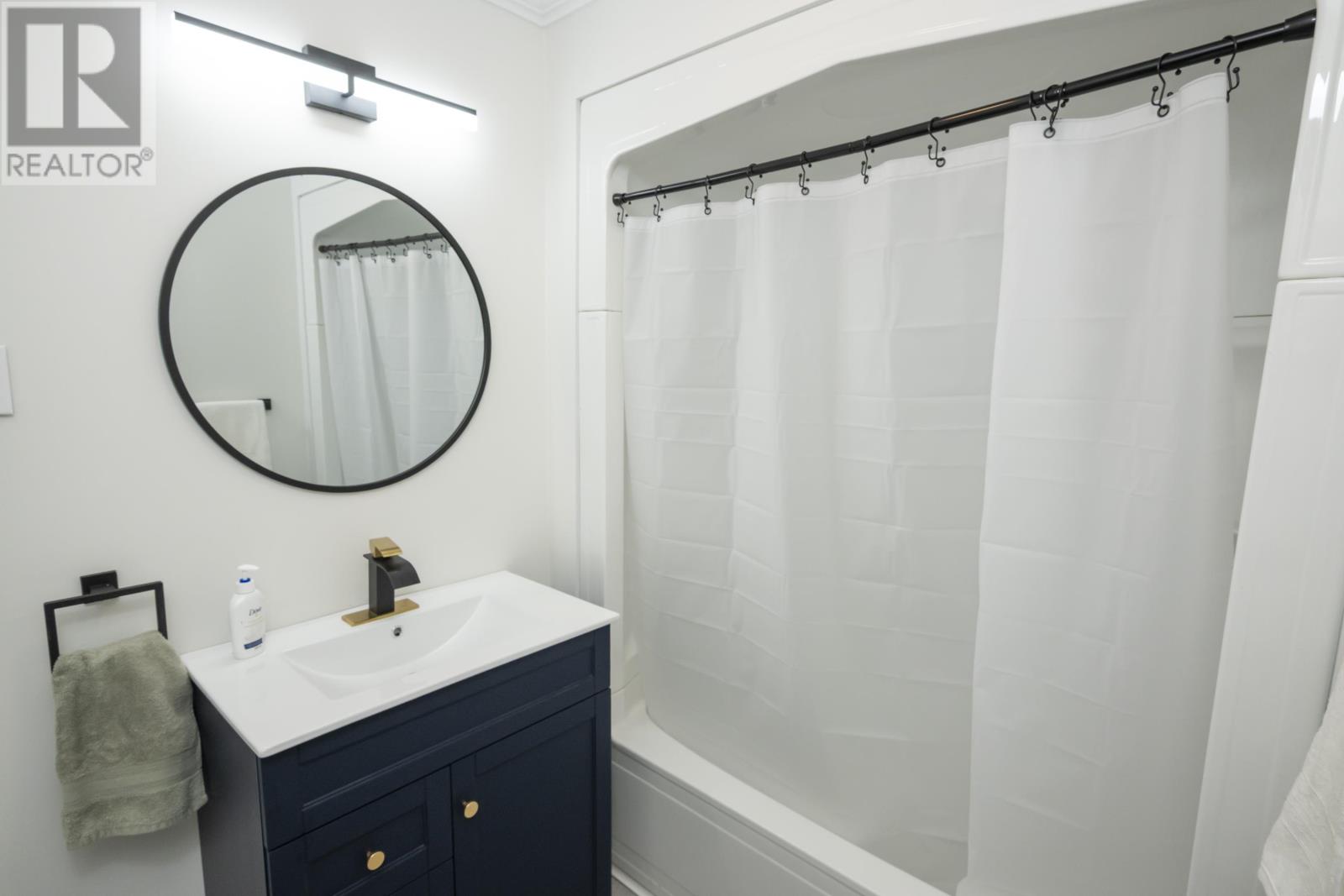 223 Rockwood AVE, Thunder Bay, Ontario, P7B4K5 — Photo 10