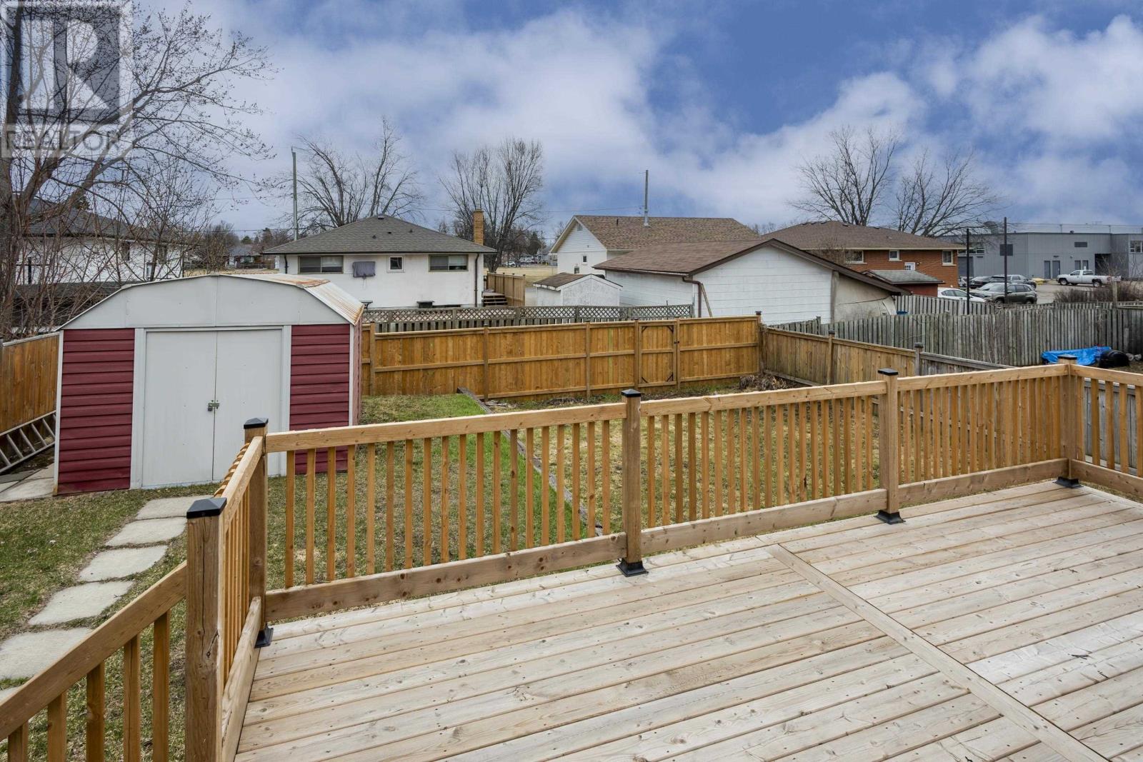 223 Rockwood AVE, Thunder Bay, Ontario, P7B4K5 — Photo 20