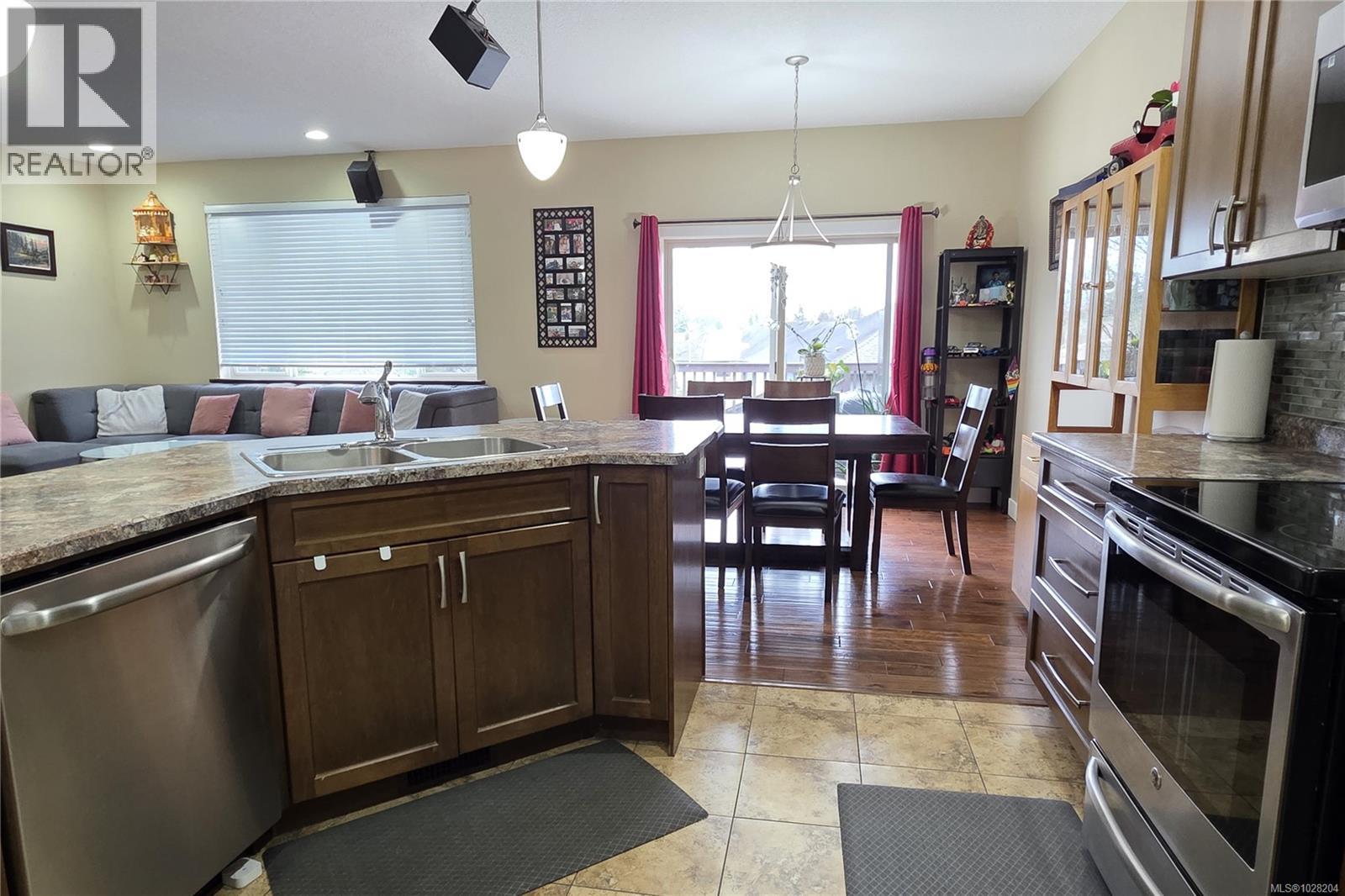 1094 Cordero Cres, Campbell River