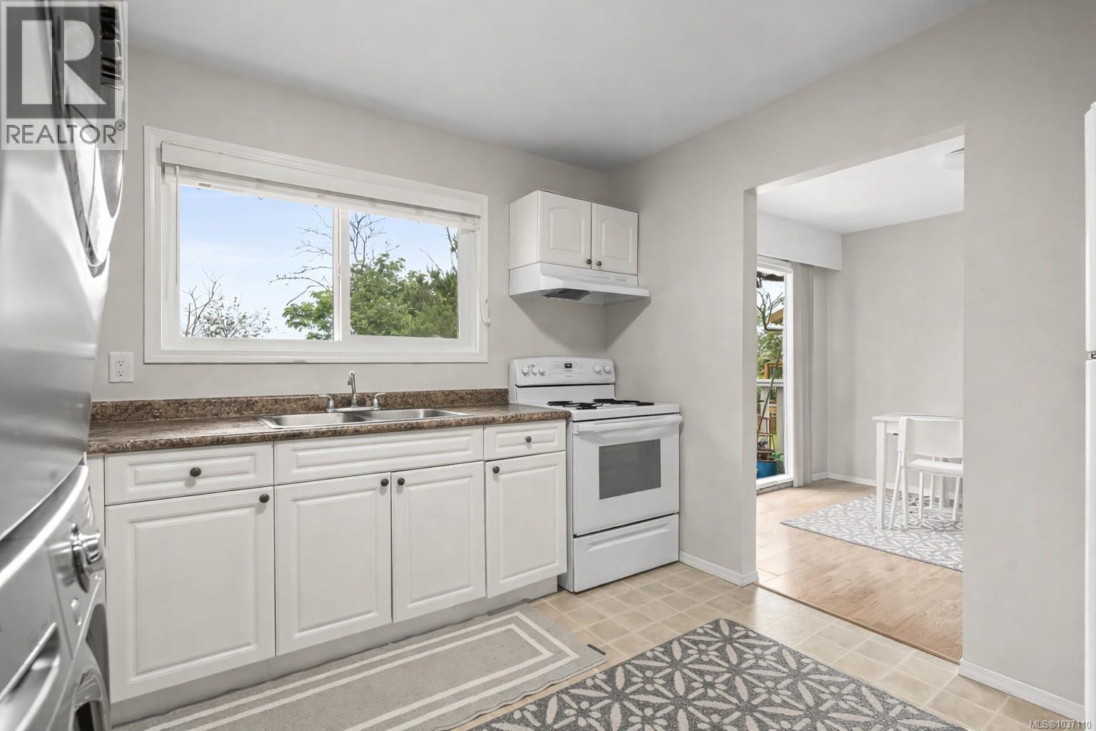 2442 Fitzgerald Ave - 23