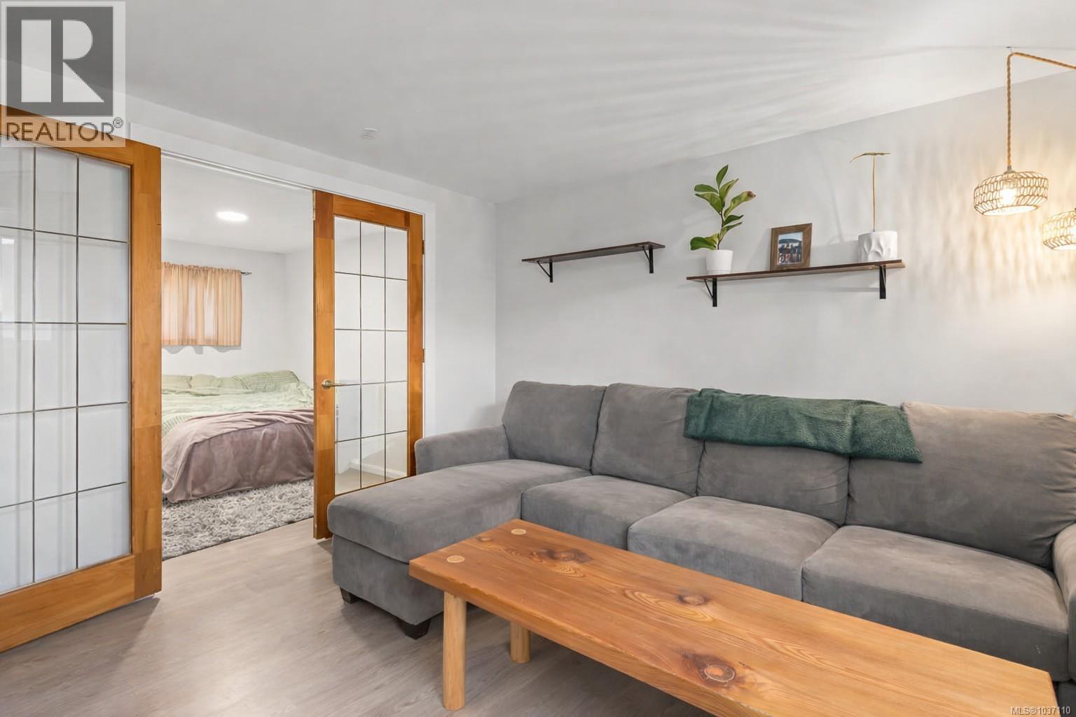 2442 Fitzgerald Ave - 9
