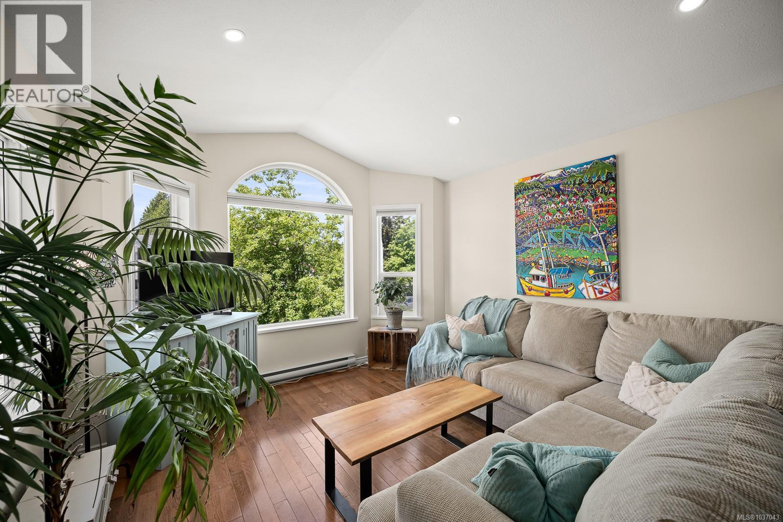 2065 Hawk Dr - 12
