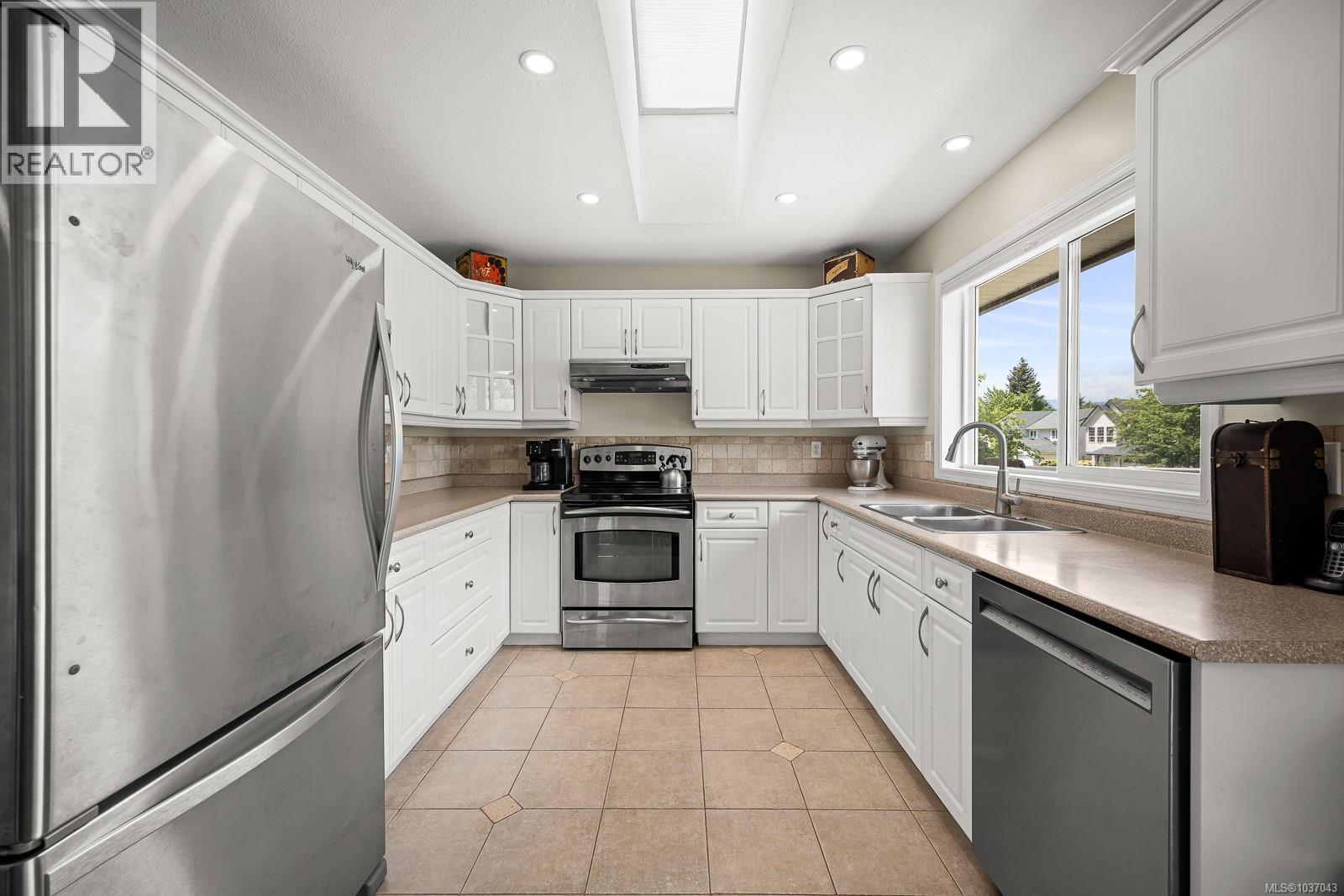 2065 Hawk Dr - 22