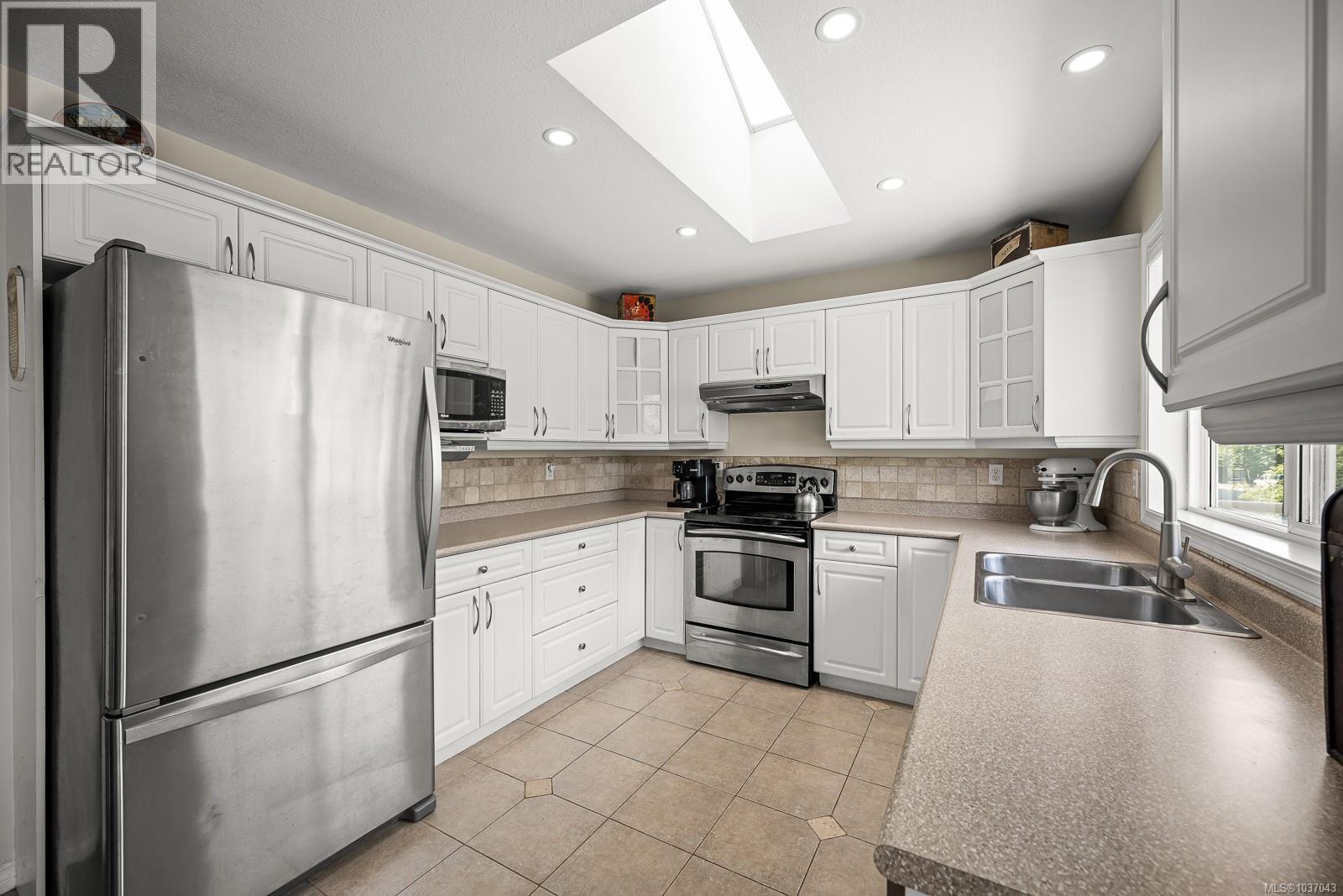 2065 Hawk Dr - 25