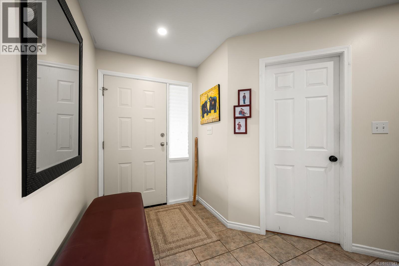 2065 Hawk Dr - 43