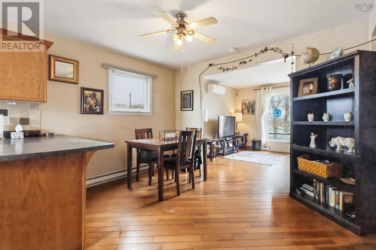 Property 26 of 27 of 50 B Gaston Road