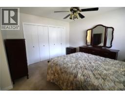 4pc Bathroom - 136 Greenstone Drive, Kamloops, BC V2C1N5 Photo 9