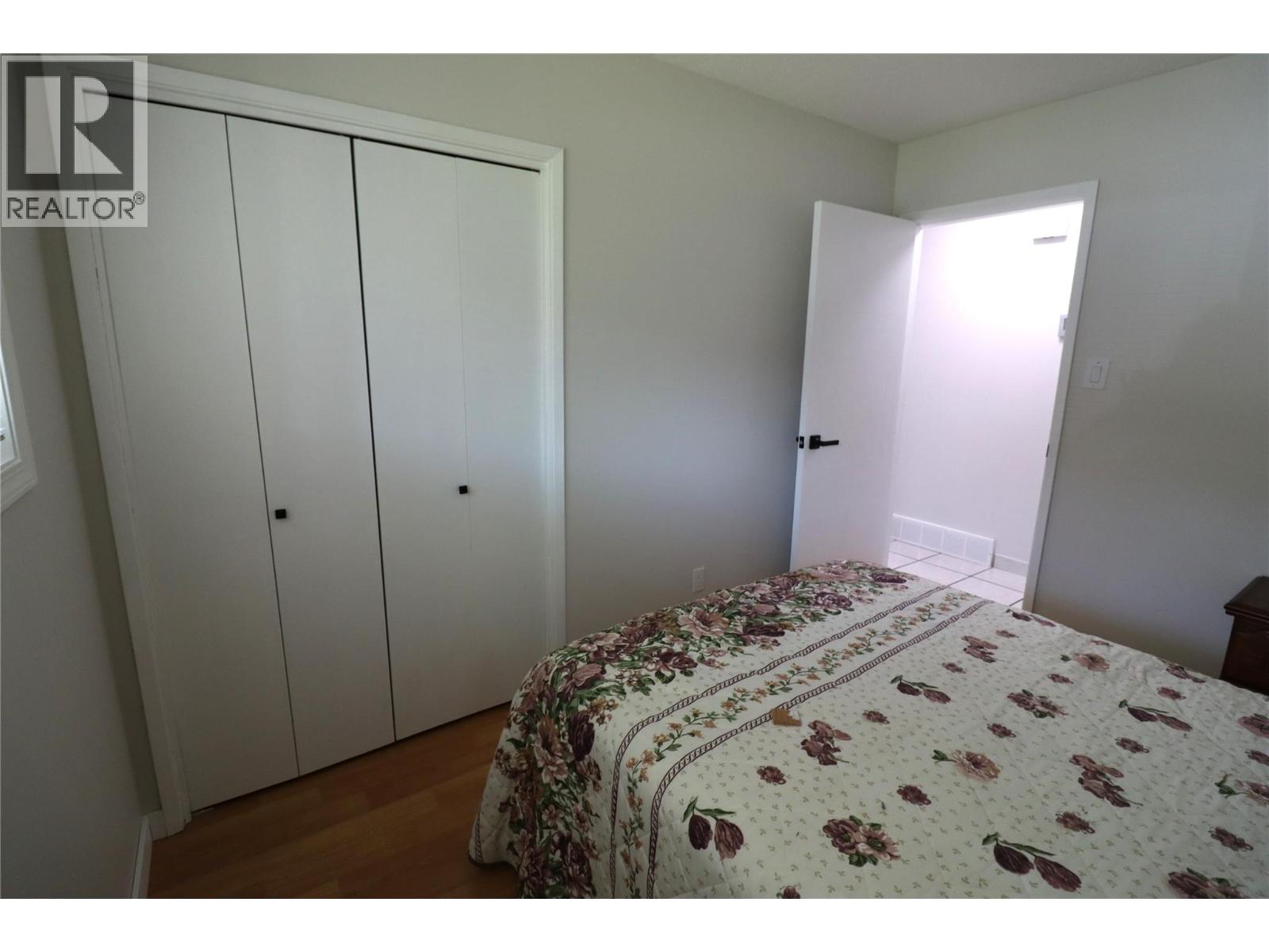 136 Greenstone Drive - 11