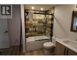136 Greenstone Drive, Kamloops, BC V2C1N5 Photo 21
