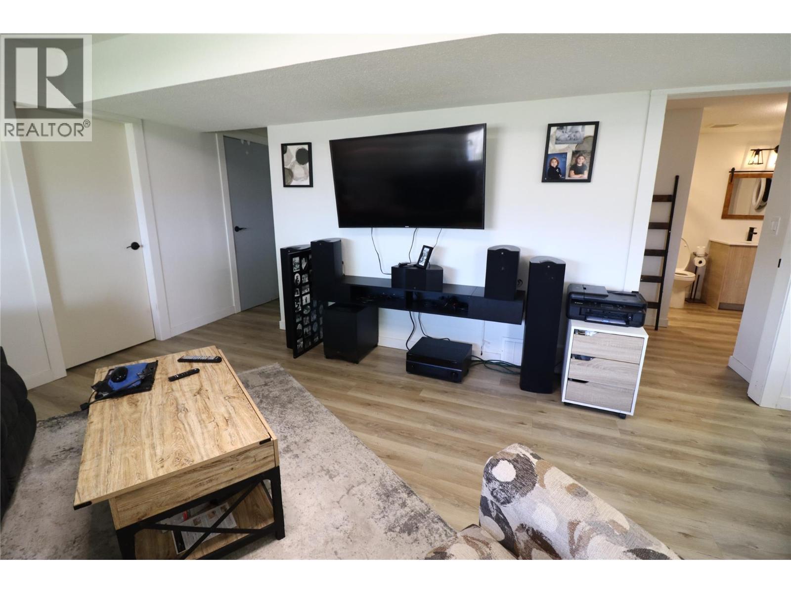136 Greenstone Drive - 17
