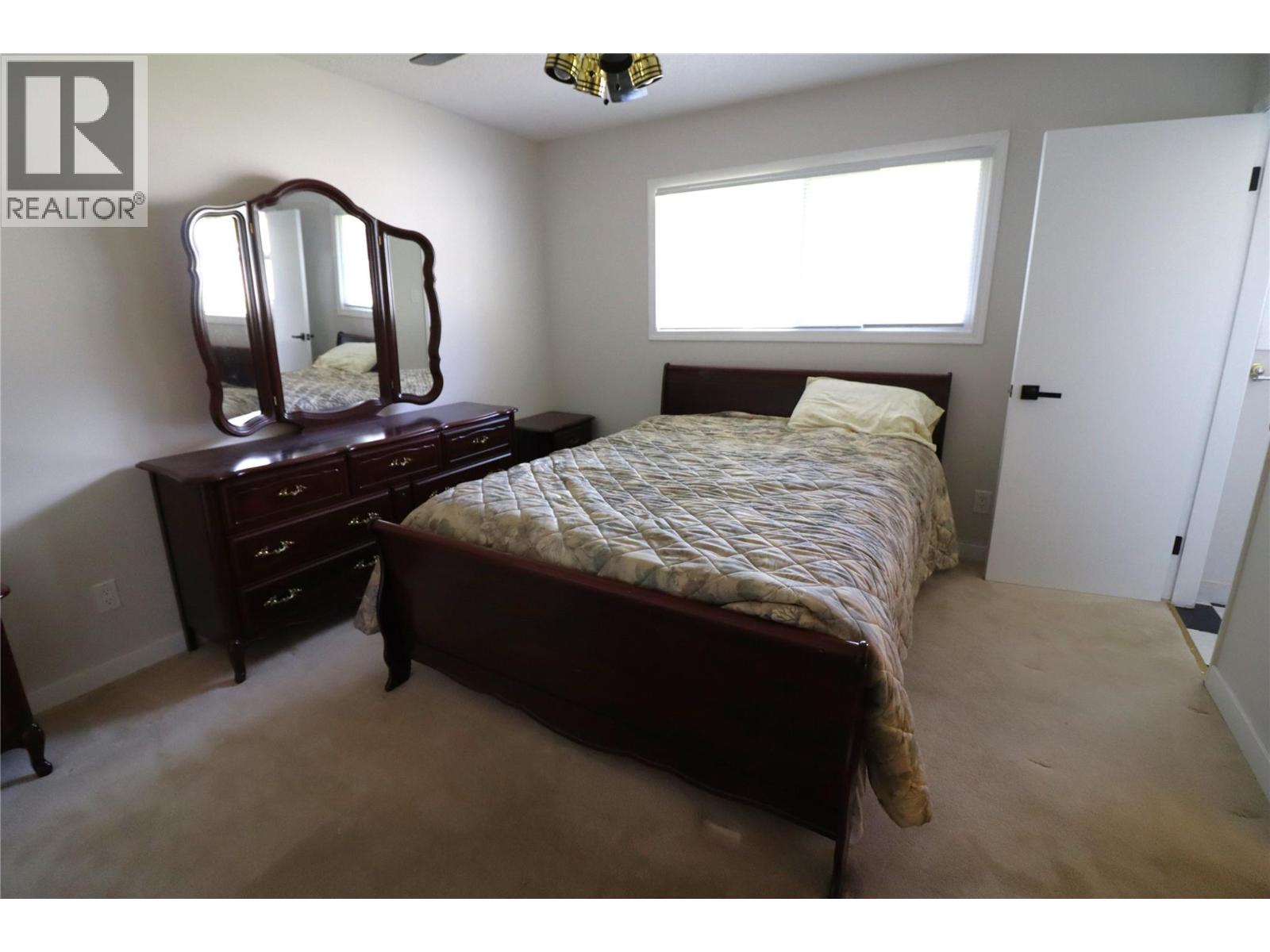 136 Greenstone Drive - 8