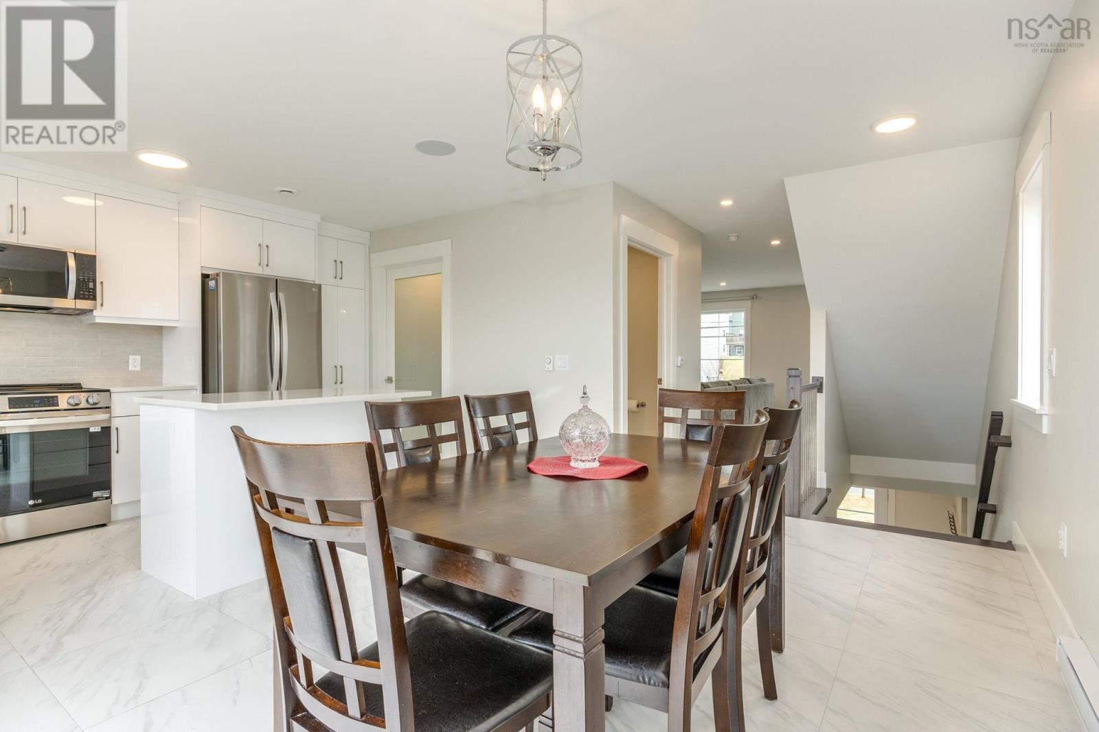 61 Flatrock Crescent - 11