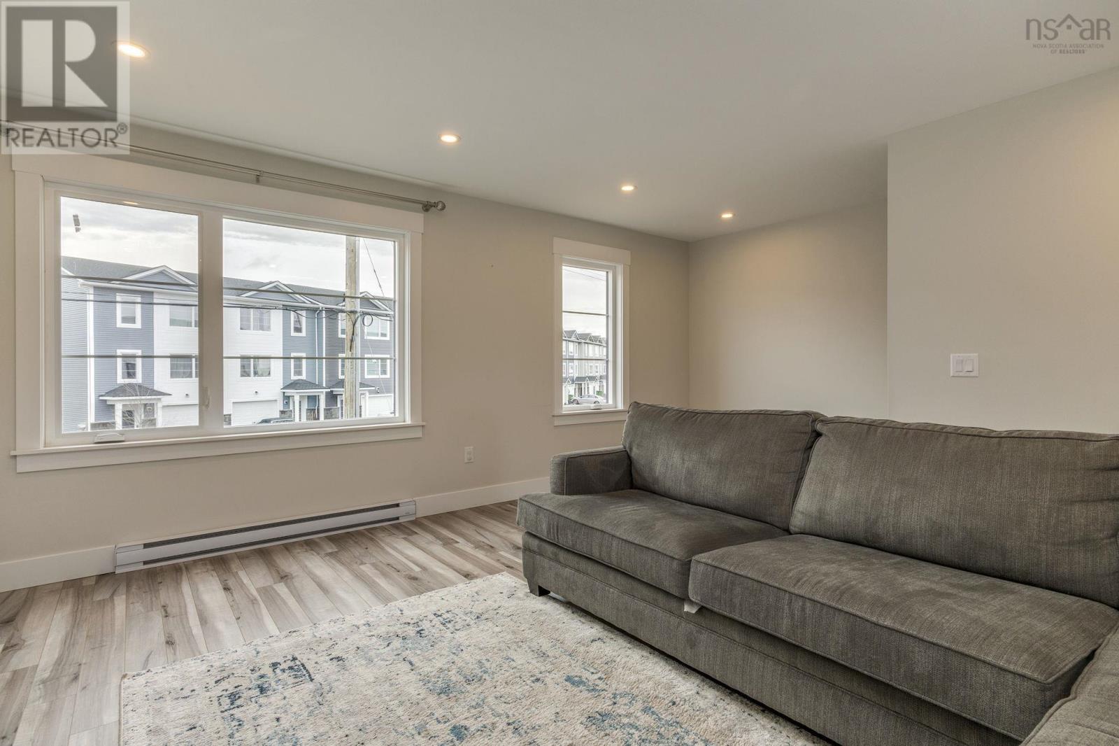 61 Flatrock Crescent - 21