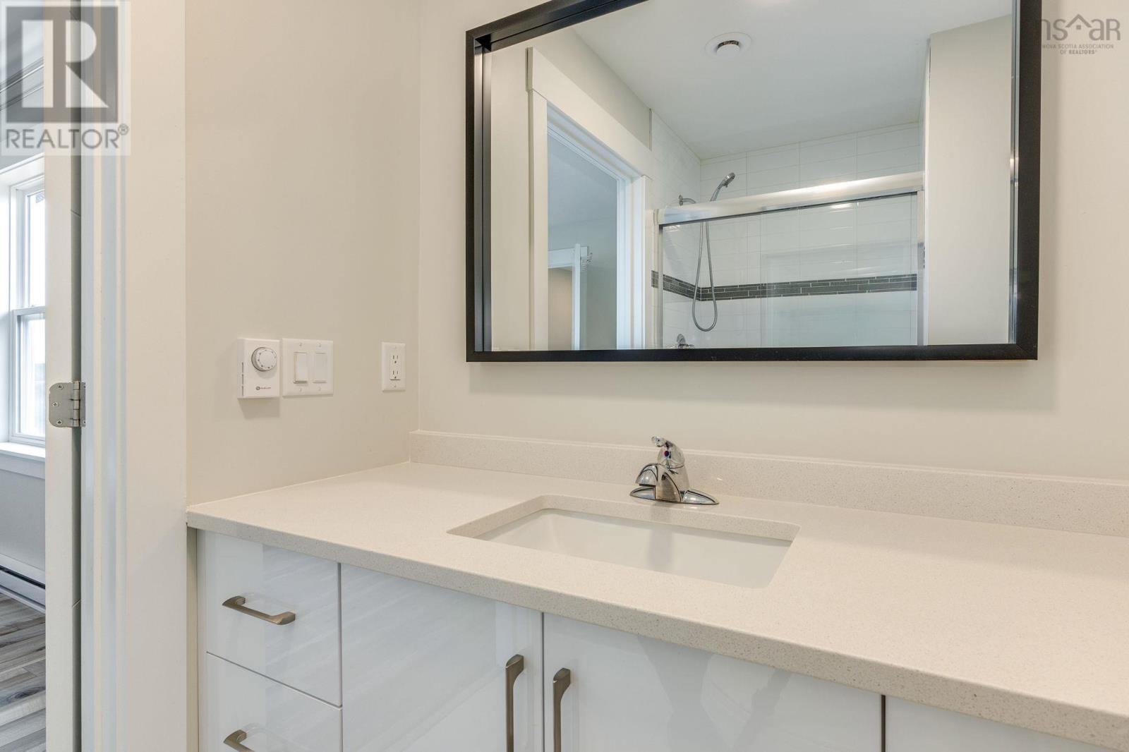 61 Flatrock Crescent - 27