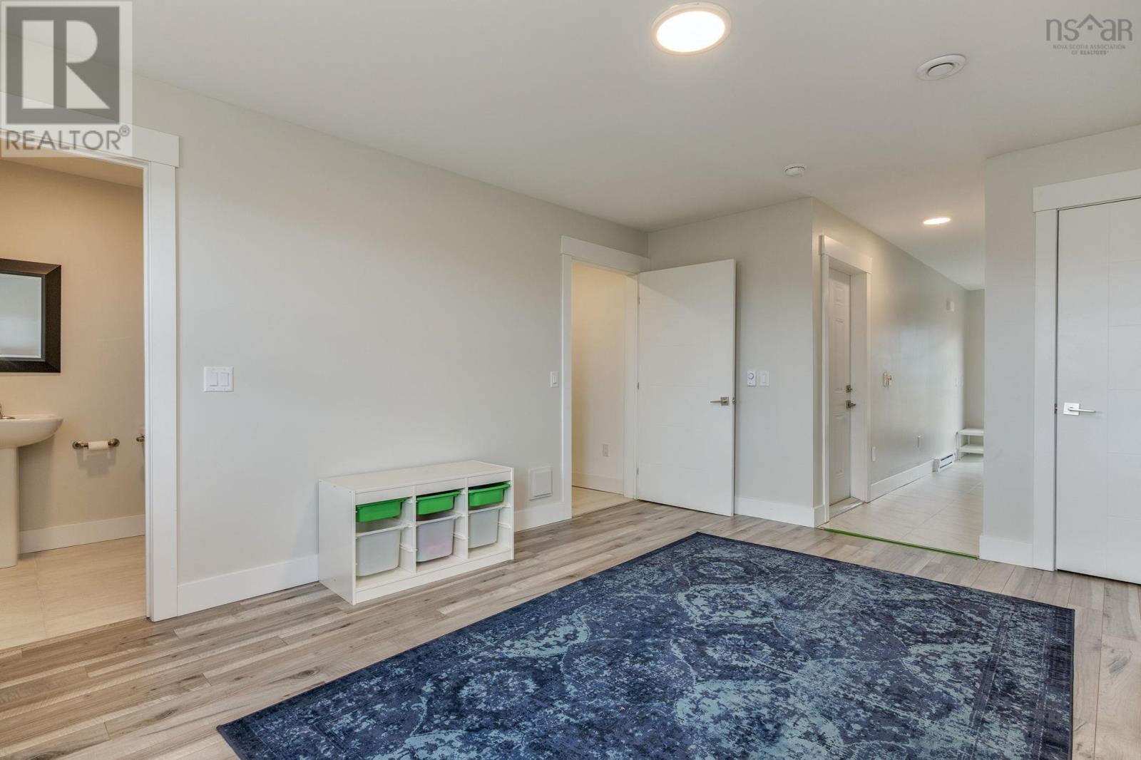 61 Flatrock Crescent - 6