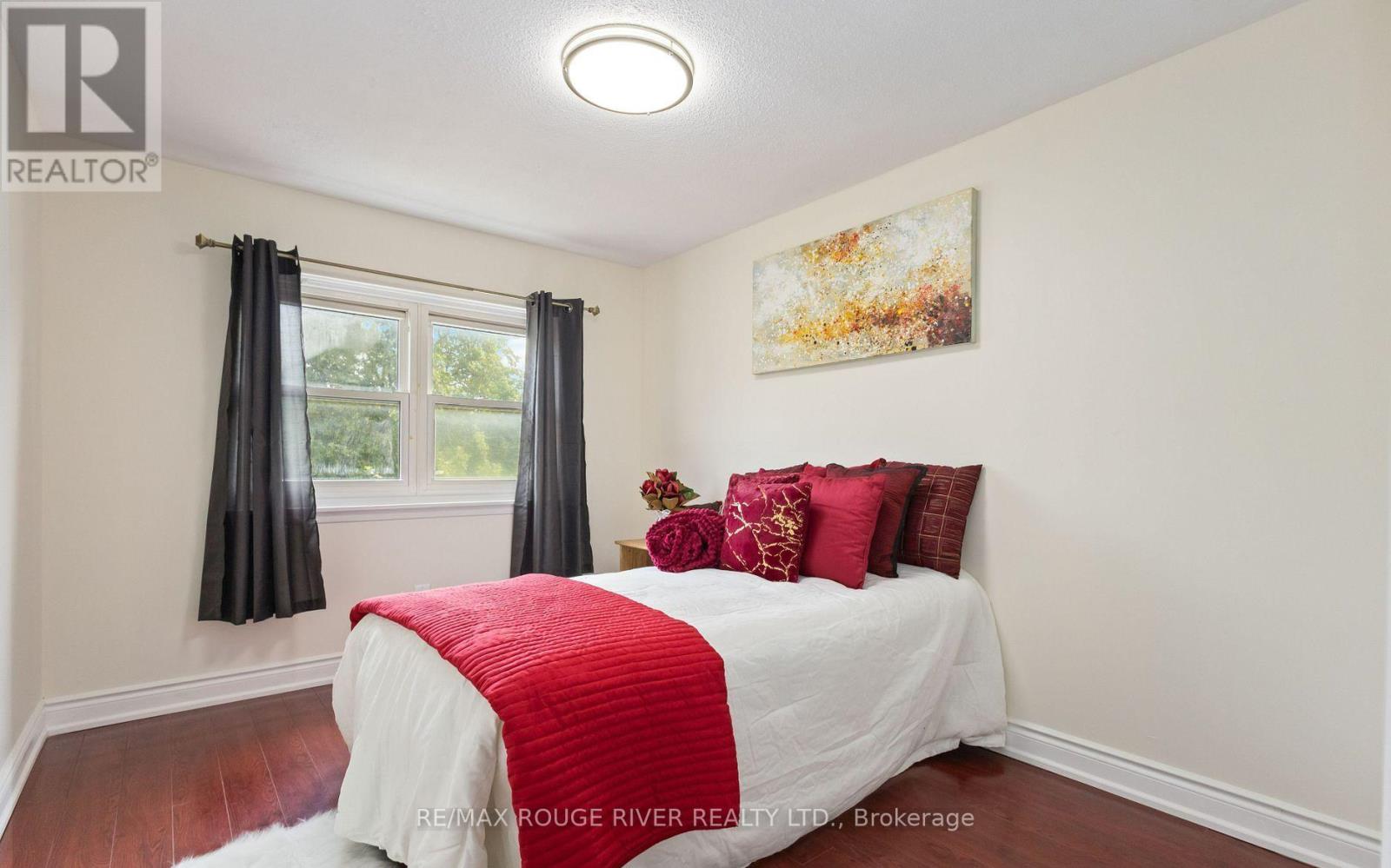 77 LOWRY SQUARE - 16