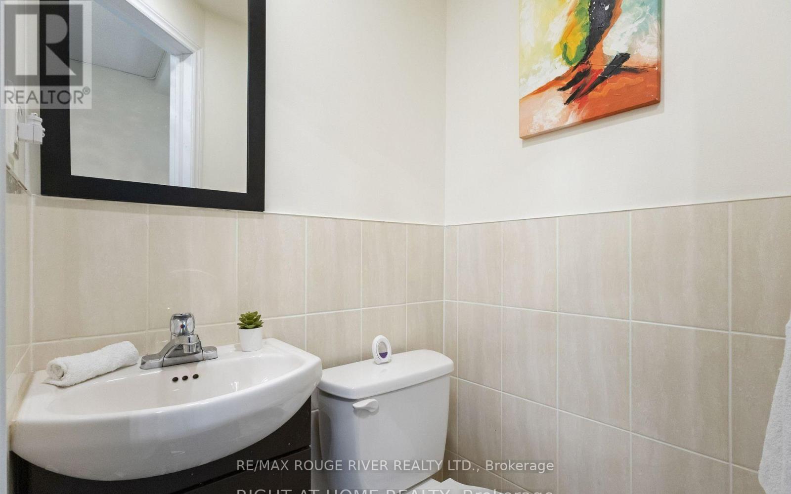77 LOWRY SQUARE - 18