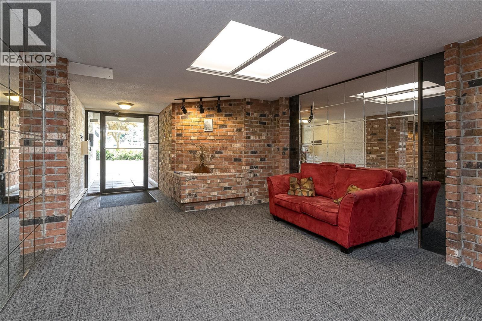 #307 1615 Belcher Ave - 20